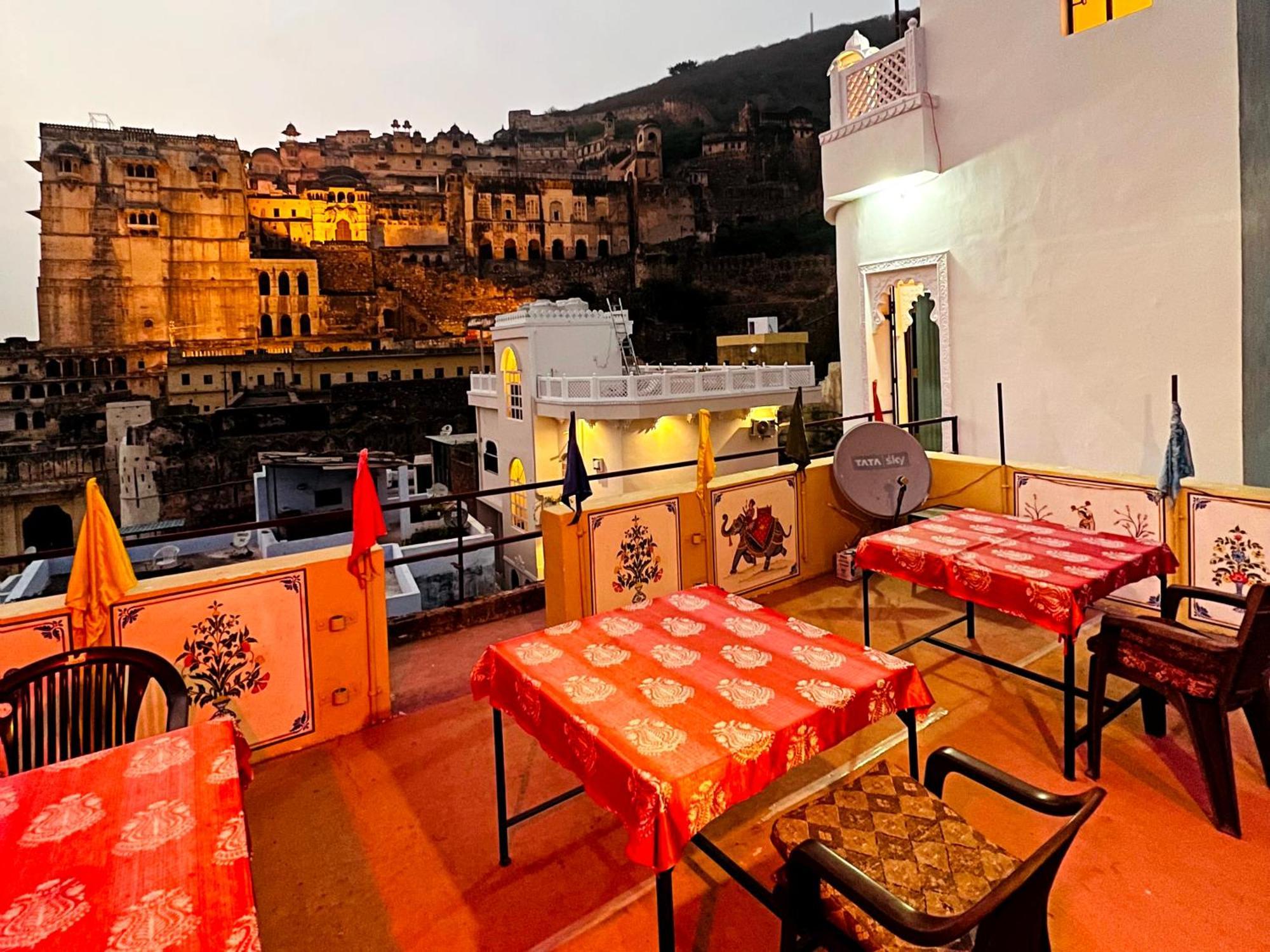 The Palace View Homestay & Restaurant Bundi Exterior photo